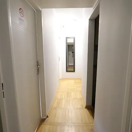 Fantastic Waw - Ch-v 4 Warszawa